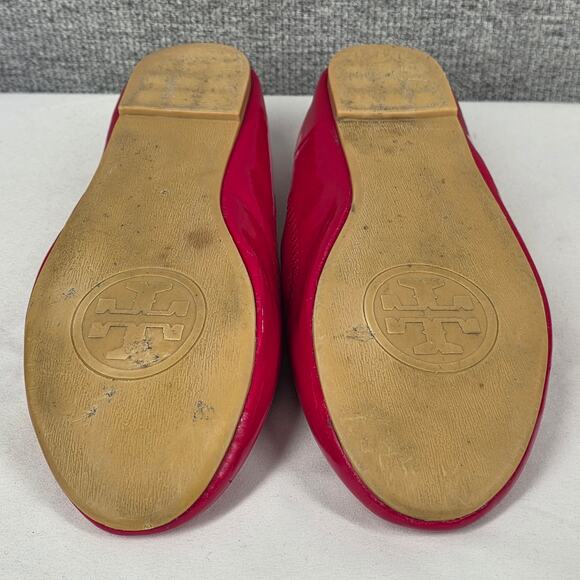 TORY BURCH RED PATENT LEATHER BALLET FLATS – SIZE 7 – GOLD EMBLEM – STYLE N3018 - Picture 6 of 10